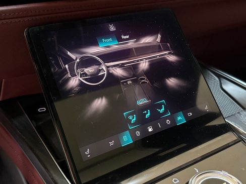 New 2026 Cadillac Escalade ESV Sport w/ LPO, ONYX Package image 37