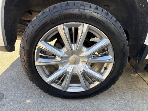 Used 2022 Chevrolet Silverado 1500 High Country w/ High Country Premium Package image 7