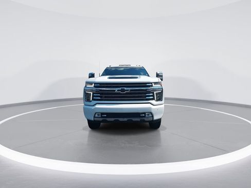 Used 2022 Chevrolet Silverado 3500 High Country image 3