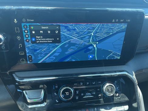 Used 2025 GMC Sierra 1500 AT4 w/ AT4 Premium Package AWD/4WD image 18