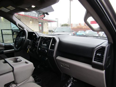 Used 2015 Ford F150 XLT image 10