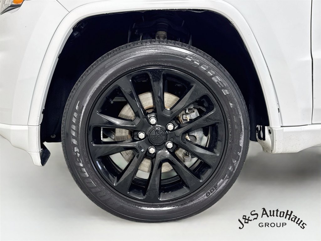 Used 2021 Jeep Grand Cherokee Laredo X AWD/4WD image 38