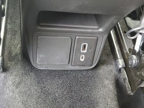 Certified 2024 Buick Encore GX Preferred AWD/4WD image 11
