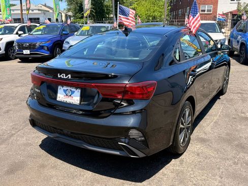 Used 2023 Kia Forte LXS FWD image 7