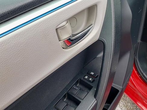 Used 2014 Toyota Corolla L image 10