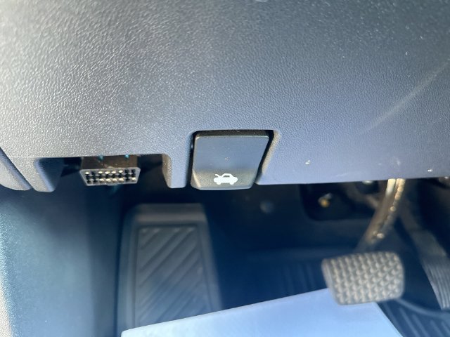 Used 2024 Chevrolet Equinox LT FWD image 55