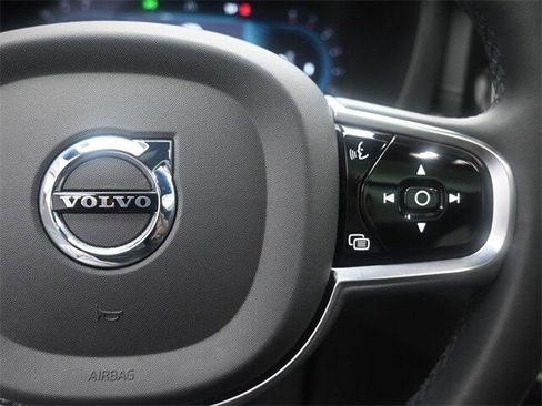 Used 2023 Volvo XC60 B5 Ultimate w/ Protection Package Premier image 14