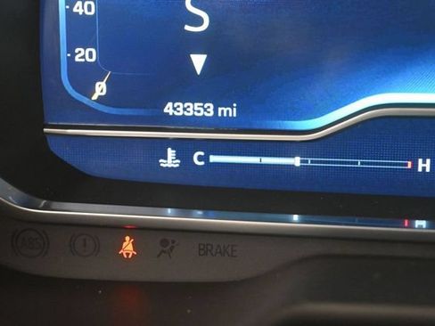 Used 2023 Chevrolet Tahoe High Country w/ Advanced Technology Package AWD/4WD image 39