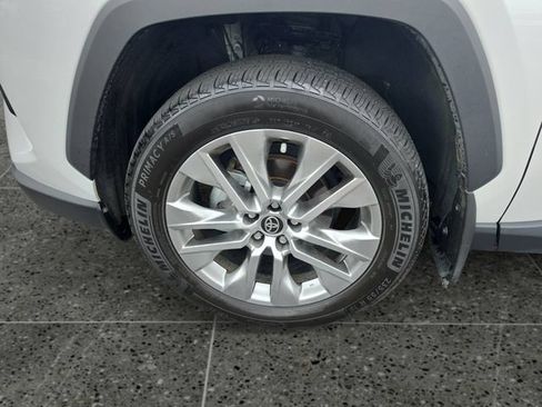Used 2025 Toyota RAV4 XLE Premium AWD/4WD image 16