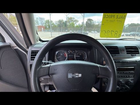 Used 2007 HUMMER H3 AWD/4WD image 12