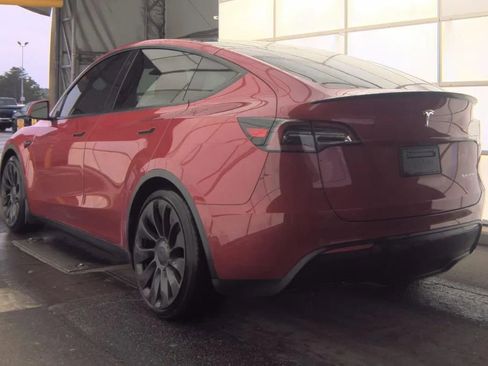 Used 2022 Tesla Model Y Performance AWD/4WD image 5