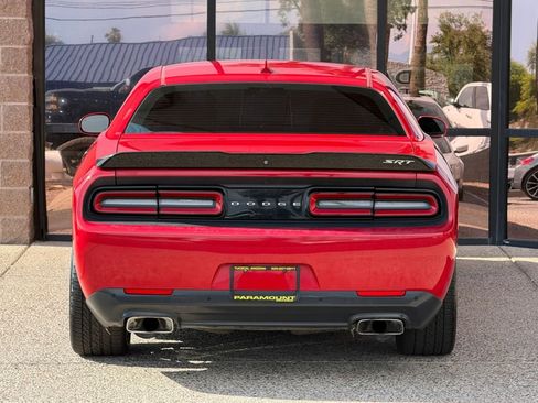 Used 2015 Dodge Challenger SRT w/ Technology Group RWD image 9
