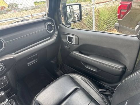 Used 2021 Jeep Wrangler Unlimited Sahara AWD/4WD image 16