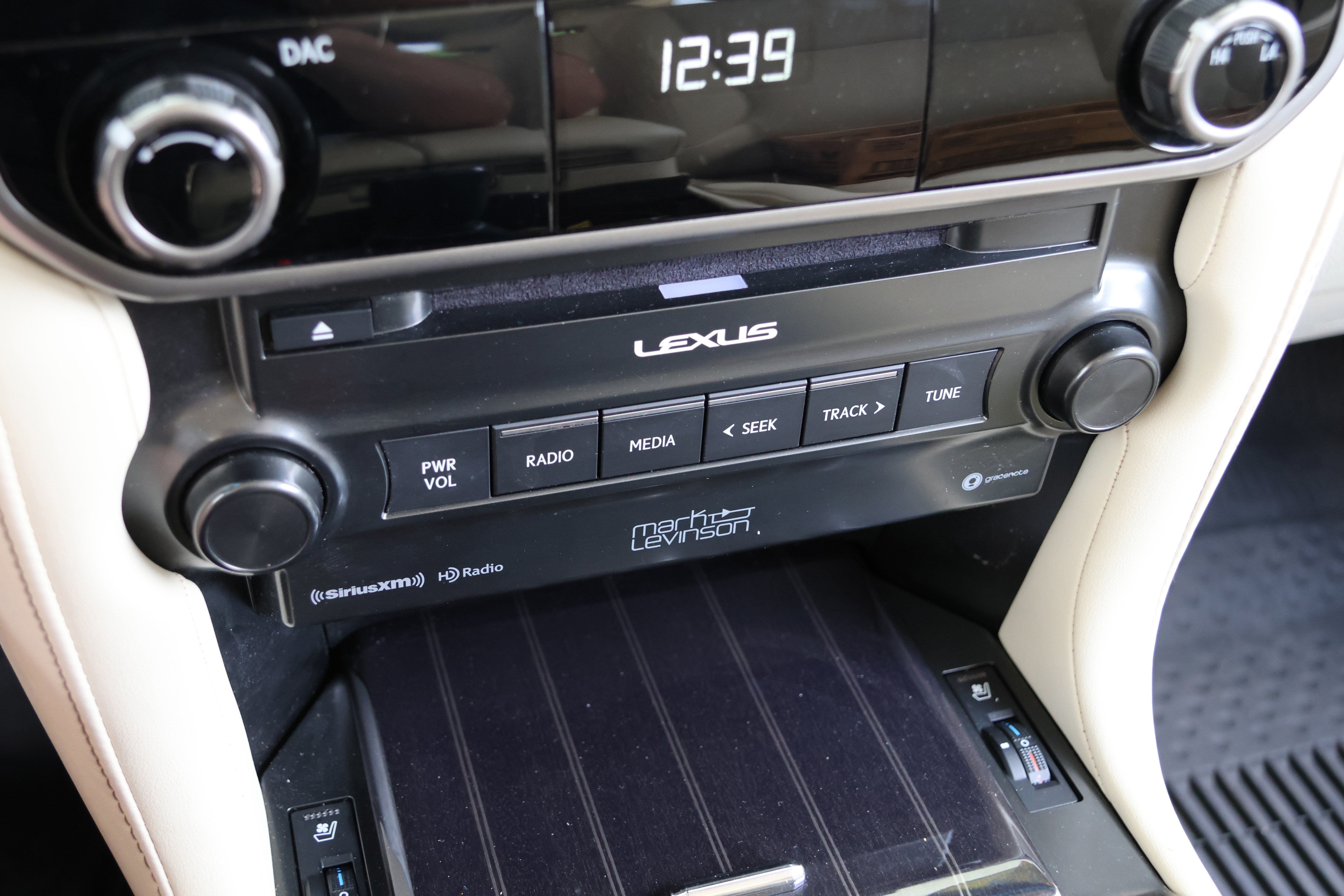 Used 2023 Lexus GX 460 Premium AWD/4WD image 28