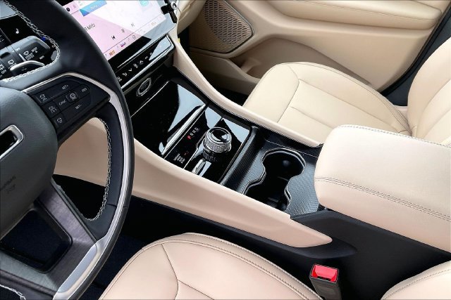 New 2026 Jeep Grand Cherokee Limited AWD/4WD image 8