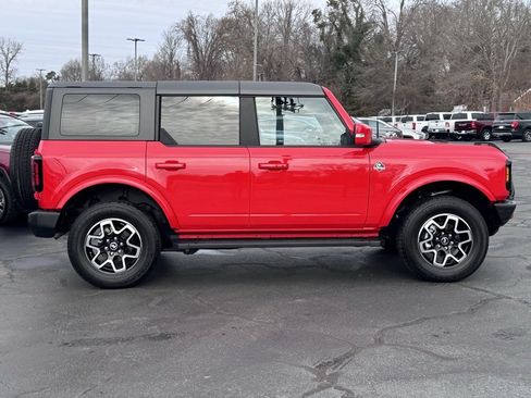 Used 2022 Ford Bronco Outer Banks image 4