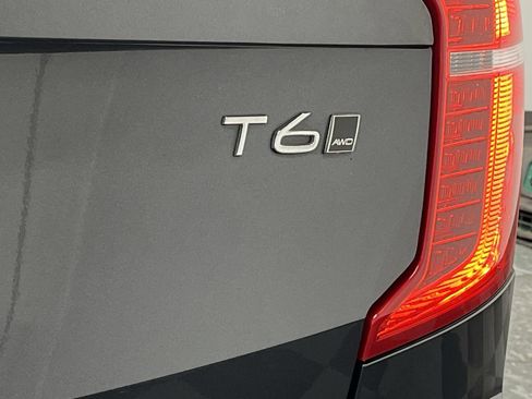 Used 2022 Volvo XC90 T6 Momentum w/ Advanced Package AWD/4WD image 36