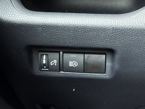 Certified 2023 Toyota RAV4 LE image 31