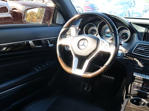 Used 2017 Mercedes-Benz E 400 4MATIC Coupe image 26