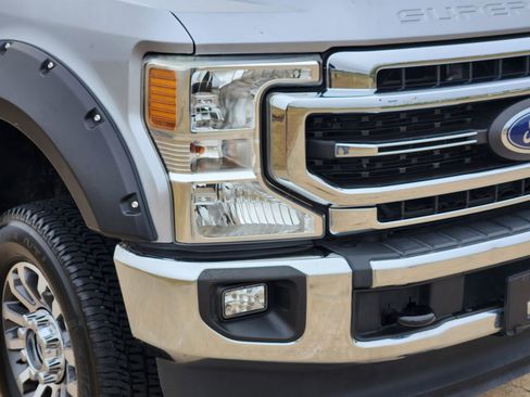 Used 2022 Ford F250 Lariat w/ Lariat Value Package image 11