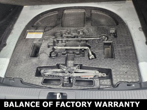 Used 2025 Toyota Camry SE image 10