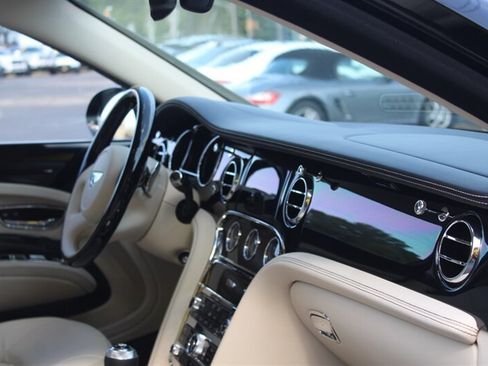 Used 2013 Bentley Mulsanne RWD image 26