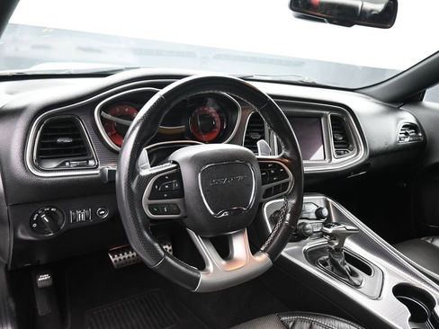 Used 2019 Dodge Challenger SRT Hellcat Redeye image 14