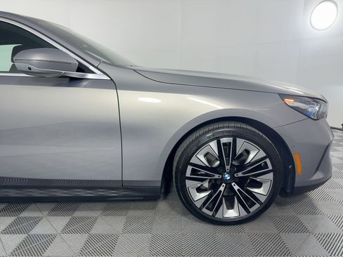 Certified 2025 BMW 530i image 12