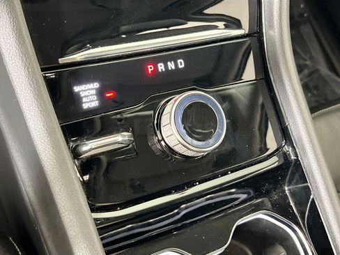 Used 2022 Jeep Grand Cherokee Limited image 16