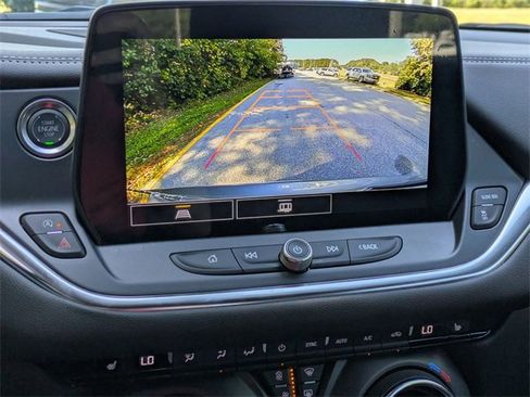 New 2025 Chevrolet Blazer LT w/ Convenience Package image 19