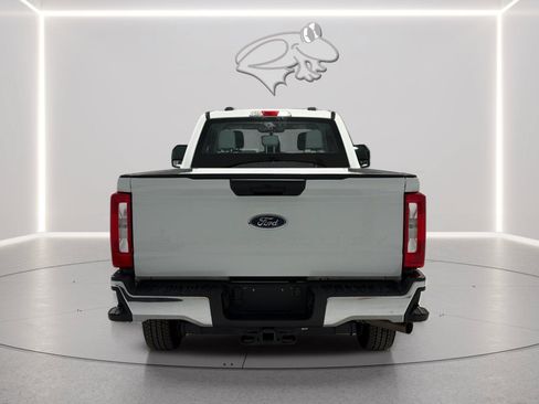 Used 2026 Ford F250 XL w/ XL Chrome Package AWD/4WD image 4