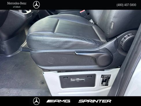 Used 2022 Mercedes-Benz Sprinter 2500 image 17