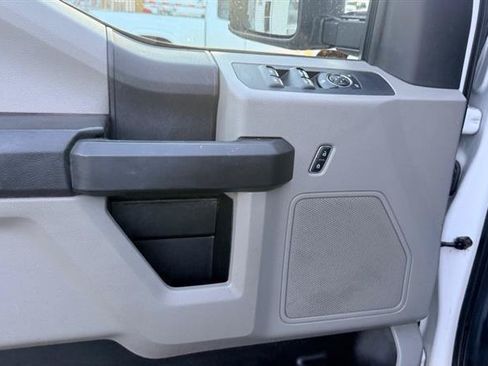 Used 2017 Ford F250 XL w/ Power Equipment Group AWD/4WD image 33