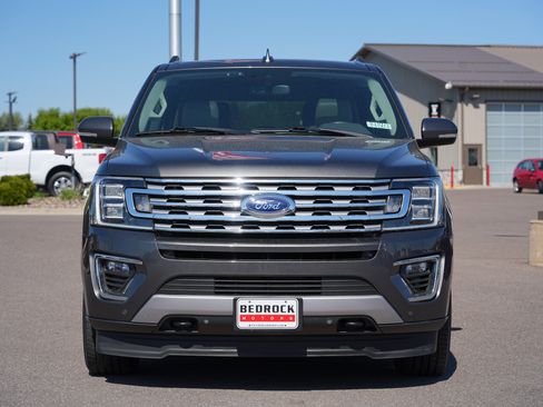 Used 2018 Ford Expedition Max Limited w/ Equipment Group 301A AWD/4WD image 8