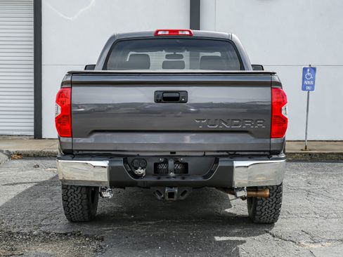 Used 2014 Toyota Tundra SR5 w/ TRD Off Road Package image 9