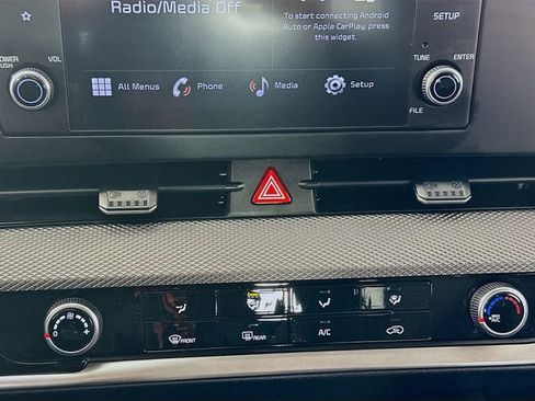 Used 2023 Kia Sportage LX image 17