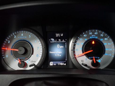 Certified 2020 Toyota Sienna SE FWD image 15