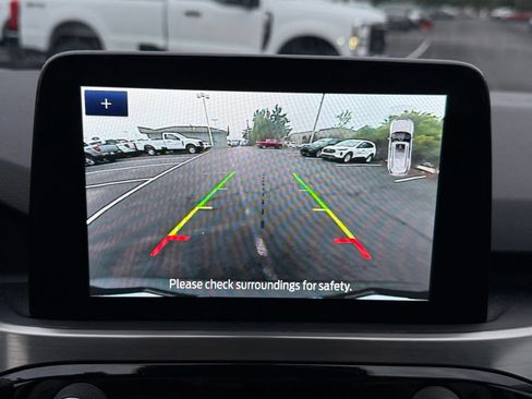 Used 2022 Ford Escape Titanium FWD image 34