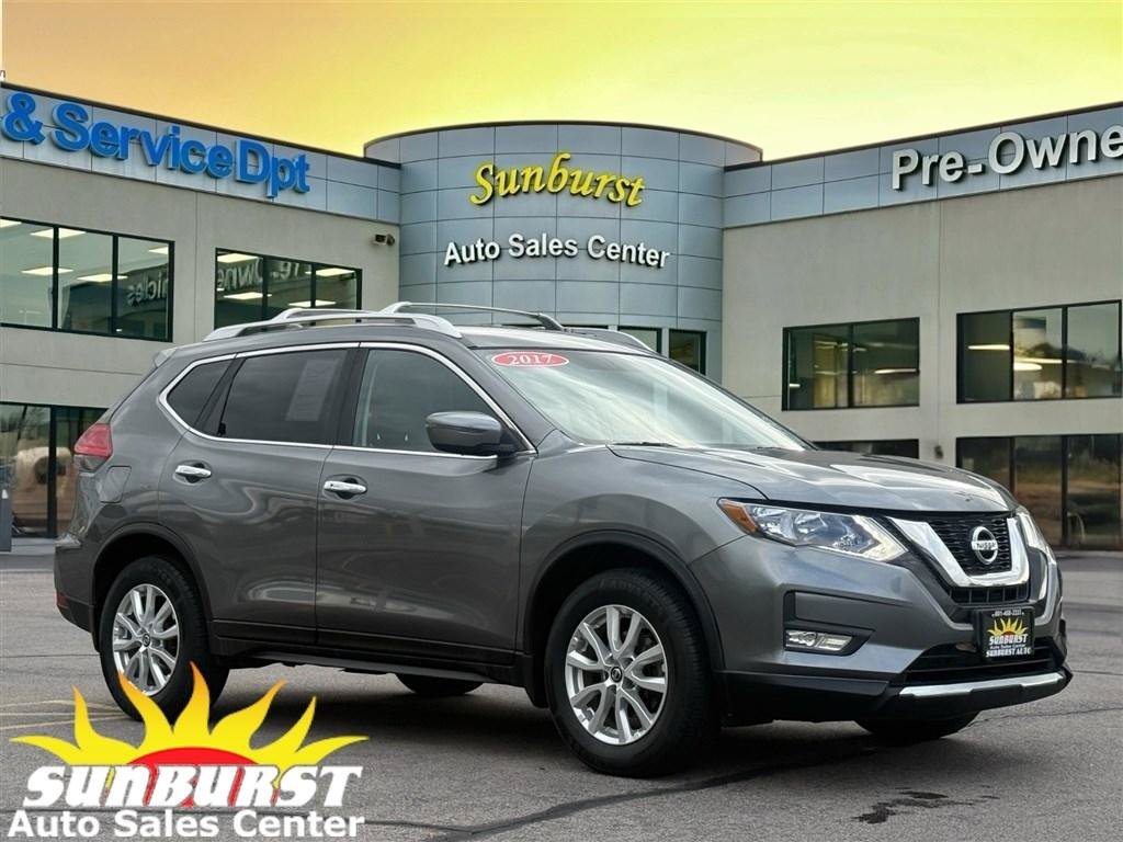 Used 2017 Nissan Rogue SV AWD/4WD image 1
