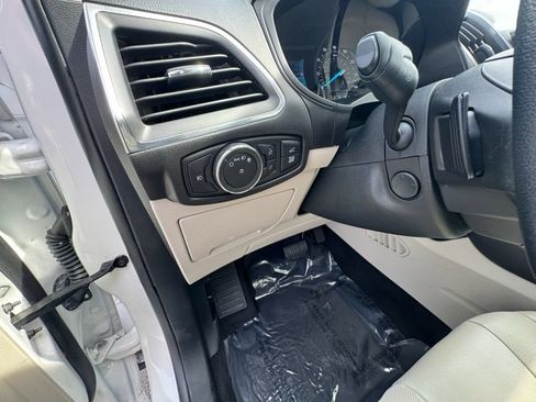 Certified 2022 Ford Edge Titanium w/ Equipment Group 301A AWD/4WD image 33