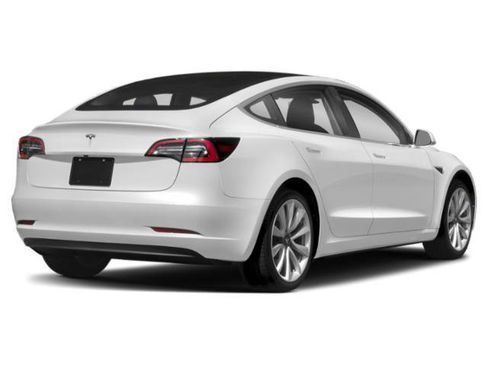 Used 2020 Tesla Model 3 RWD image 2