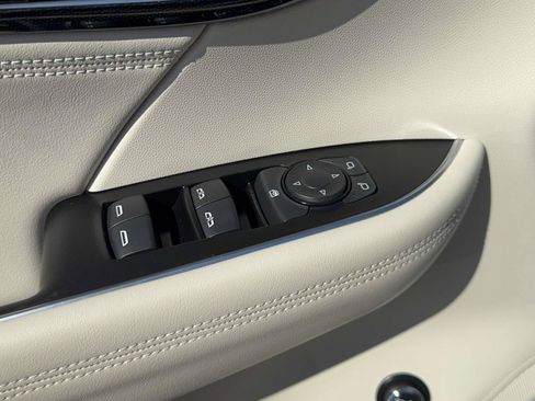 Used 2023 Buick Envision Preferred AWD/4WD image 17