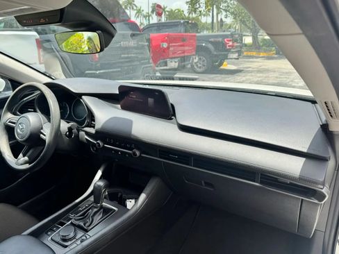 Used 2021 MAZDA MAZDA3 s FWD image 17