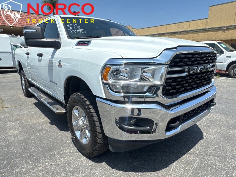 Used 2024 RAM 2500 Big Horn AWD/4WD image 2
