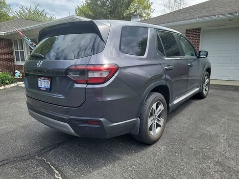 Used 2023 Honda Pilot EX-L image 6