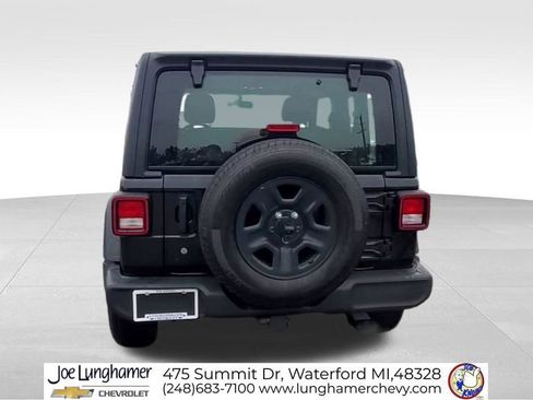 Used 2021 Jeep Wrangler Sport AWD/4WD image 8