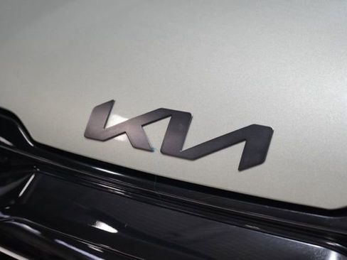 Used 2025 Kia Sportage X-Line w/ Premium Package image 7