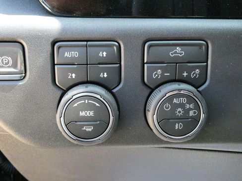 New 2026 Chevrolet Silverado 1500 LT Trail Boss w/ Convenience Package II AWD/4WD image 23