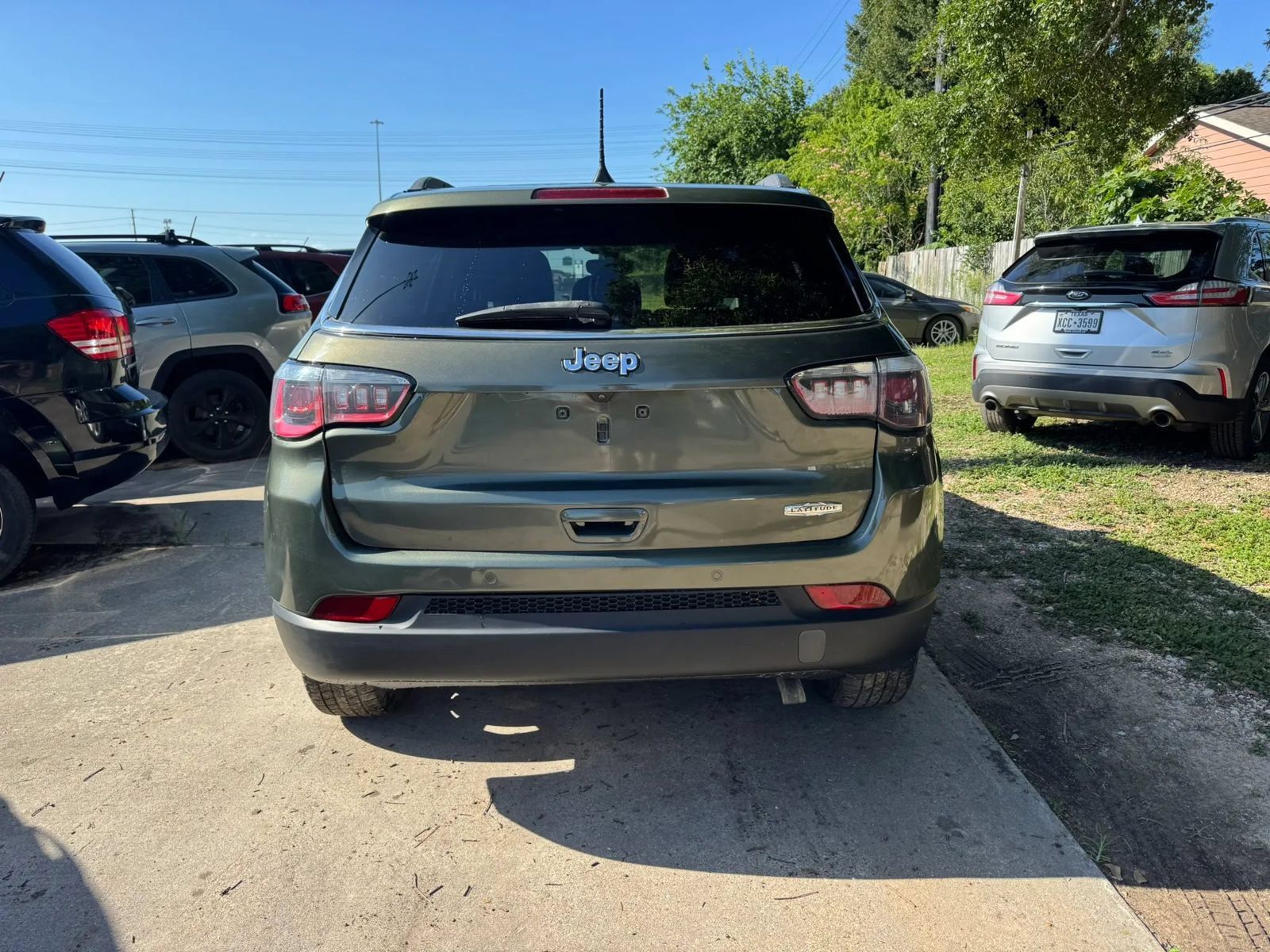 Used 2020 Jeep Compass Latitude w/ Popular Equipment Group FWD image 7