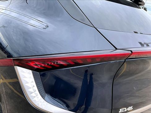 Used 2022 Kia EV6 Wind image 28